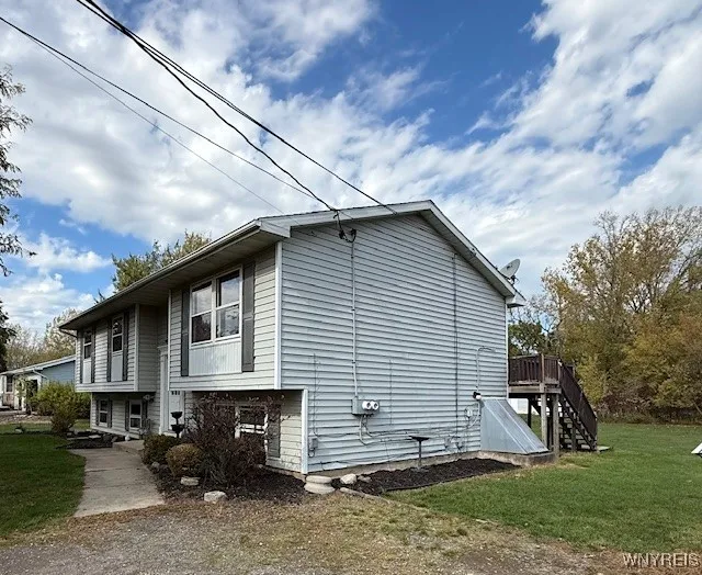 425 West Caledonia Street, Lockport City, New York, Lockport City, New York 14094, 5 Bedrooms Bedrooms, ,2 BathroomsBathrooms,Residential,For Sale,425 West Caledonia Street, Lockport City, New York,0,B1620238