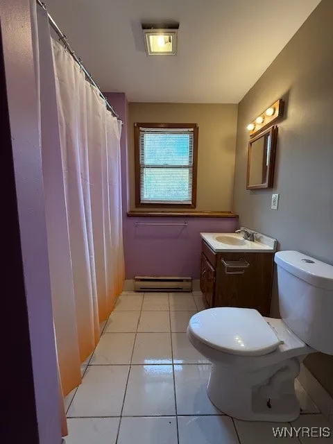 Lower unit bathroom
