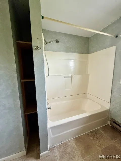 425 West Caledonia Street, Lockport City, New York, Lockport City, New York 14094, 5 Bedrooms Bedrooms, ,2 BathroomsBathrooms,Residential,For Sale,425 West Caledonia Street, Lockport City, New York,0,B1620238