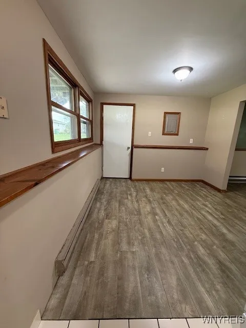 Lower unit dining area
