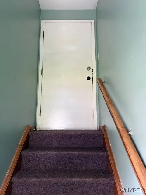 Entrance to upper apartment.