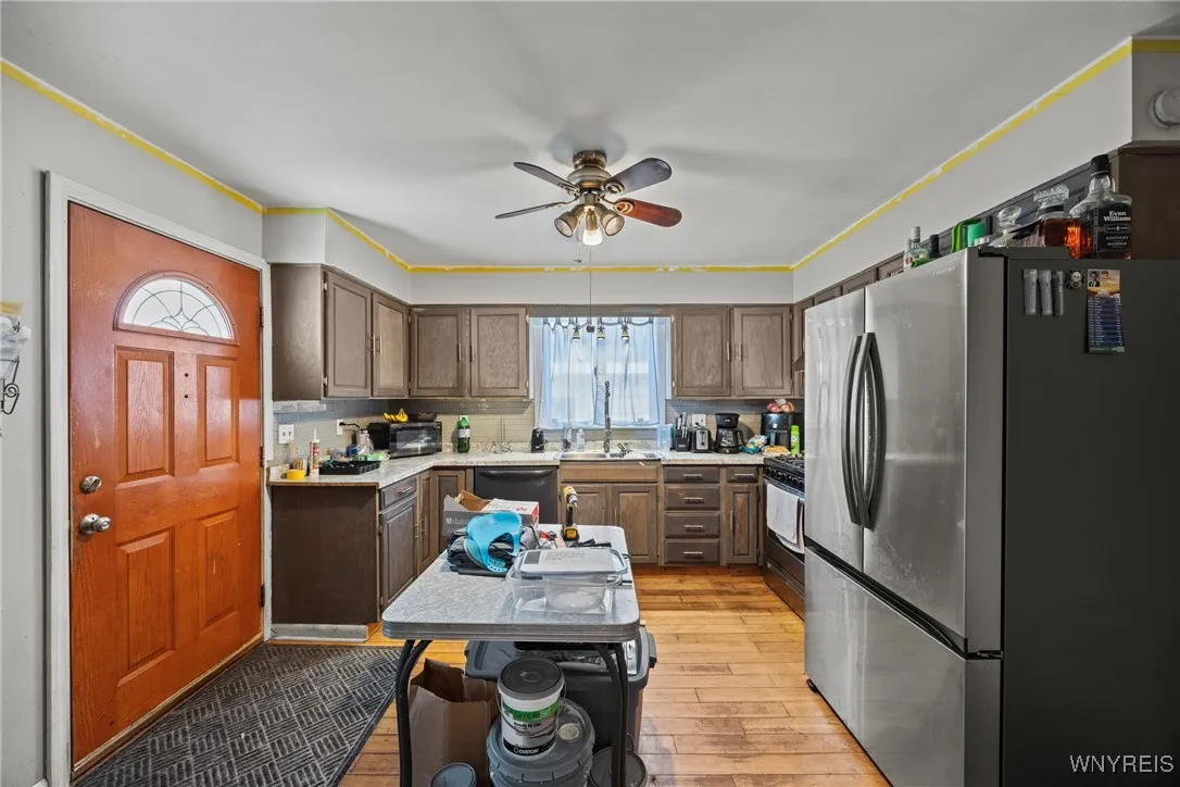 546 High Street, Lockport City, New York 14094, Lockport City, New York 14094, 4 Bedrooms Bedrooms, 10 Rooms Rooms,2 BathroomsBathrooms,Residential,For Sale,546 High Street, Lockport City, New York 14094,0,B1645854