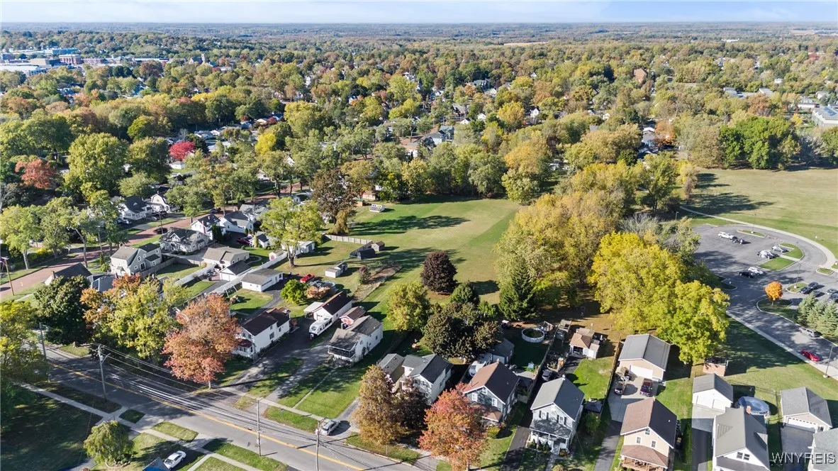 546 High Street, Lockport City, New York 14094, Lockport City, New York 14094, 4 Bedrooms Bedrooms, 10 Rooms Rooms,2 BathroomsBathrooms,Residential,For Sale,546 High Street, Lockport City, New York 14094,0,B1645854