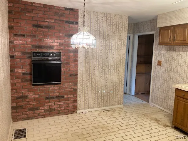 6369 State Route 233, Westmoreland, New York 13440, Westmoreland, New York 13440, 3 Bedrooms Bedrooms, 7 Rooms Rooms,1 BathroomBathrooms,Residential,For Sale,6369 State Route 233, Westmoreland, New York 13440,0,S1645778