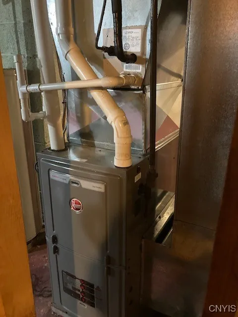 6369 State Route 233, Westmoreland, New York 13440, Westmoreland, New York 13440, 3 Bedrooms Bedrooms, 7 Rooms Rooms,1 BathroomBathrooms,Residential,For Sale,6369 State Route 233, Westmoreland, New York 13440,0,S1645778