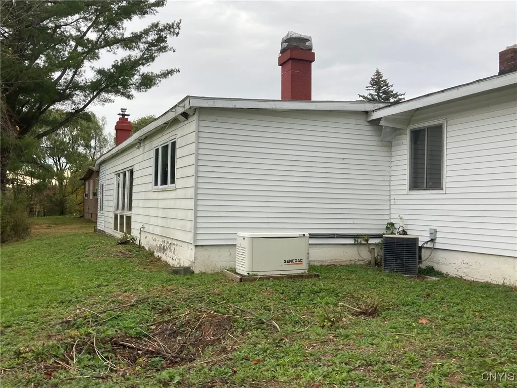 6369 State Route 233, Westmoreland, New York 13440, Westmoreland, New York 13440, 3 Bedrooms Bedrooms, 7 Rooms Rooms,1 BathroomBathrooms,Residential,For Sale,6369 State Route 233, Westmoreland, New York 13440,0,S1645778