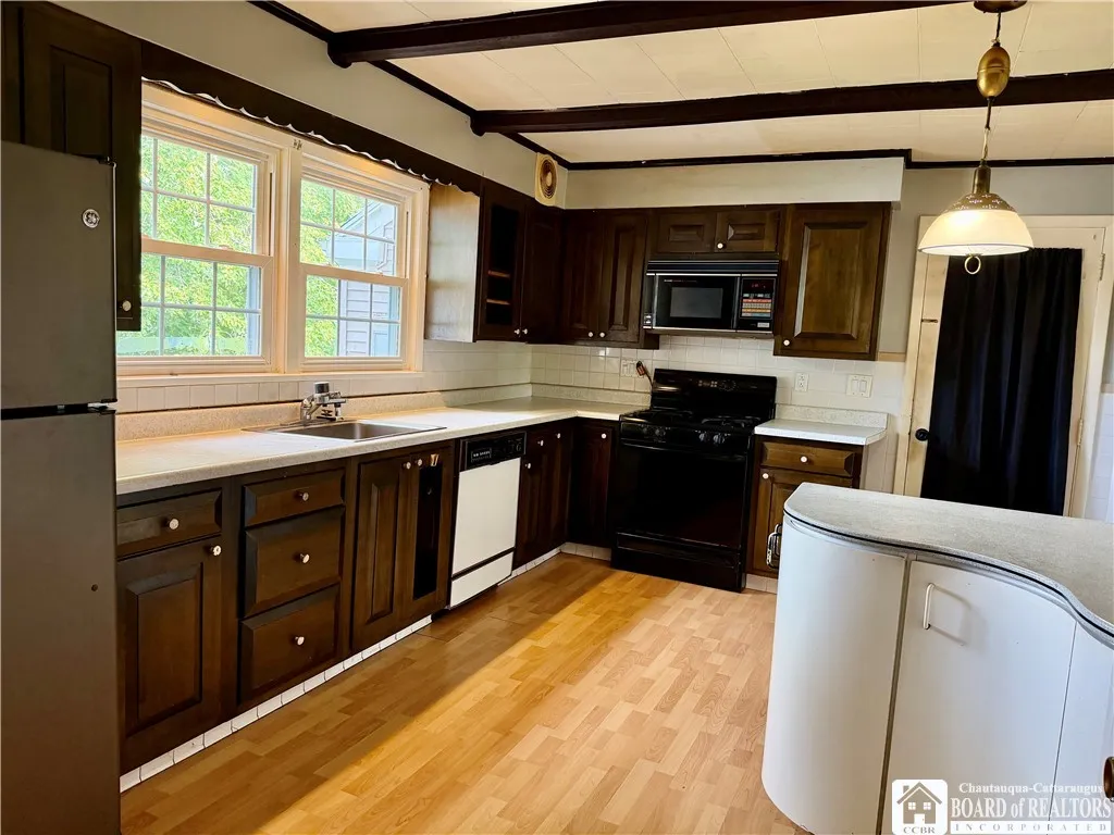 6 Taft Place, Dunkirk, New York 14048, Dunkirk, New York 14048, 3 Bedrooms Bedrooms, 9 Rooms Rooms,2 BathroomsBathrooms,Residential,For Sale,6 Taft Place, Dunkirk, New York 14048,0,R1645269