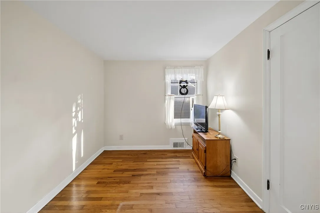 Bedroom #1