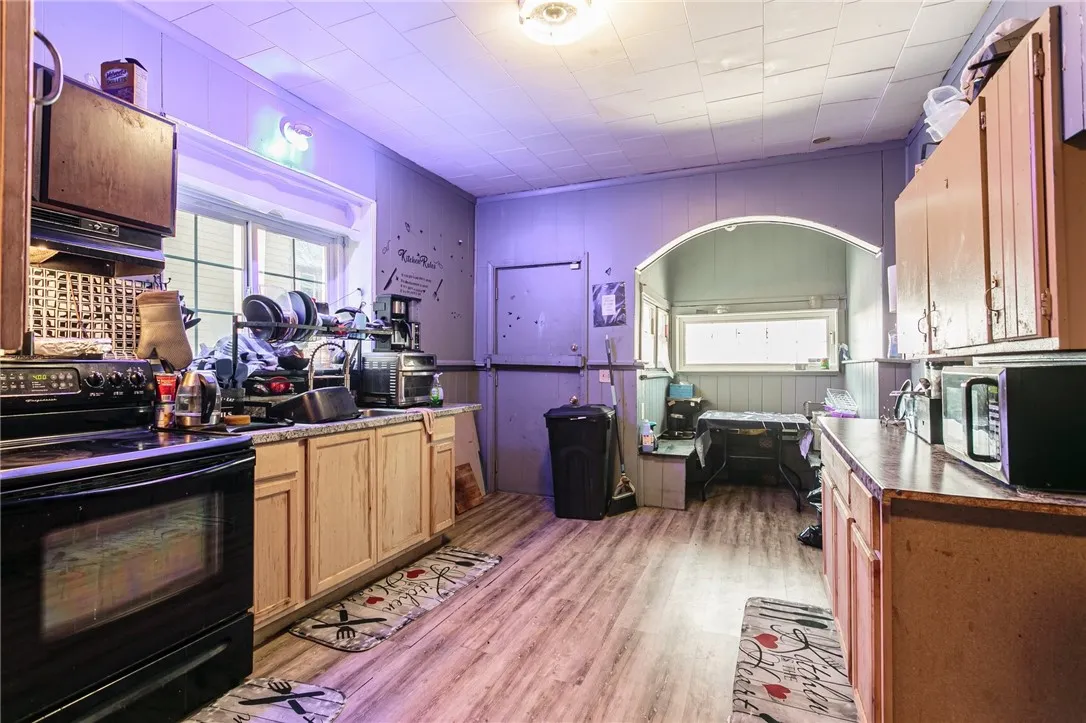 163 Reynolds Street, Rochester, New York 14608, Rochester, New York 14608, 3 Bedrooms Bedrooms, 8 Rooms Rooms,1 BathroomBathrooms,Residential,For Sale,163 Reynolds Street, Rochester, New York 14608,0,R1645839