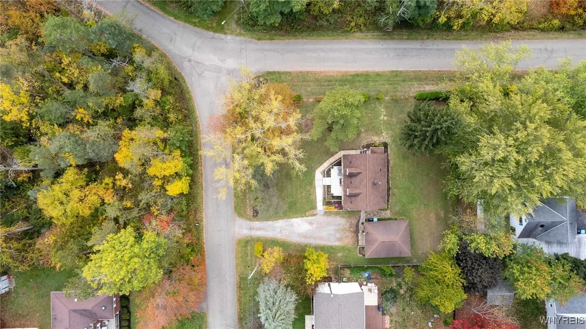 6736 Wayne Drive, Evans, New York 14047, Evans, New York 14047, 4 Bedrooms Bedrooms, 6 Rooms Rooms,1 BathroomBathrooms,Residential,For Sale,6736 Wayne Drive, Evans, New York 14047,0,B1645795