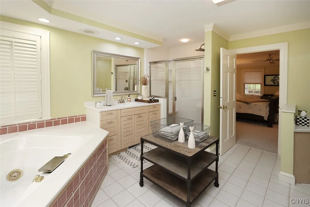 8428 Hobnail Road, Manlius, New York 13104, Manlius, New York 13104, 6 Bedrooms Bedrooms, 14 Rooms Rooms,4 BathroomsBathrooms,Residential,For Sale,8428 Hobnail Road, Manlius, New York 13104,0,S1644190