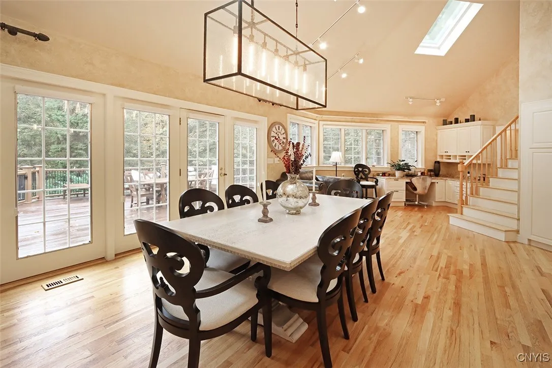 8428 Hobnail Road, Manlius, New York 13104, Manlius, New York 13104, 6 Bedrooms Bedrooms, 14 Rooms Rooms,4 BathroomsBathrooms,Residential,For Sale,8428 Hobnail Road, Manlius, New York 13104,0,S1644190