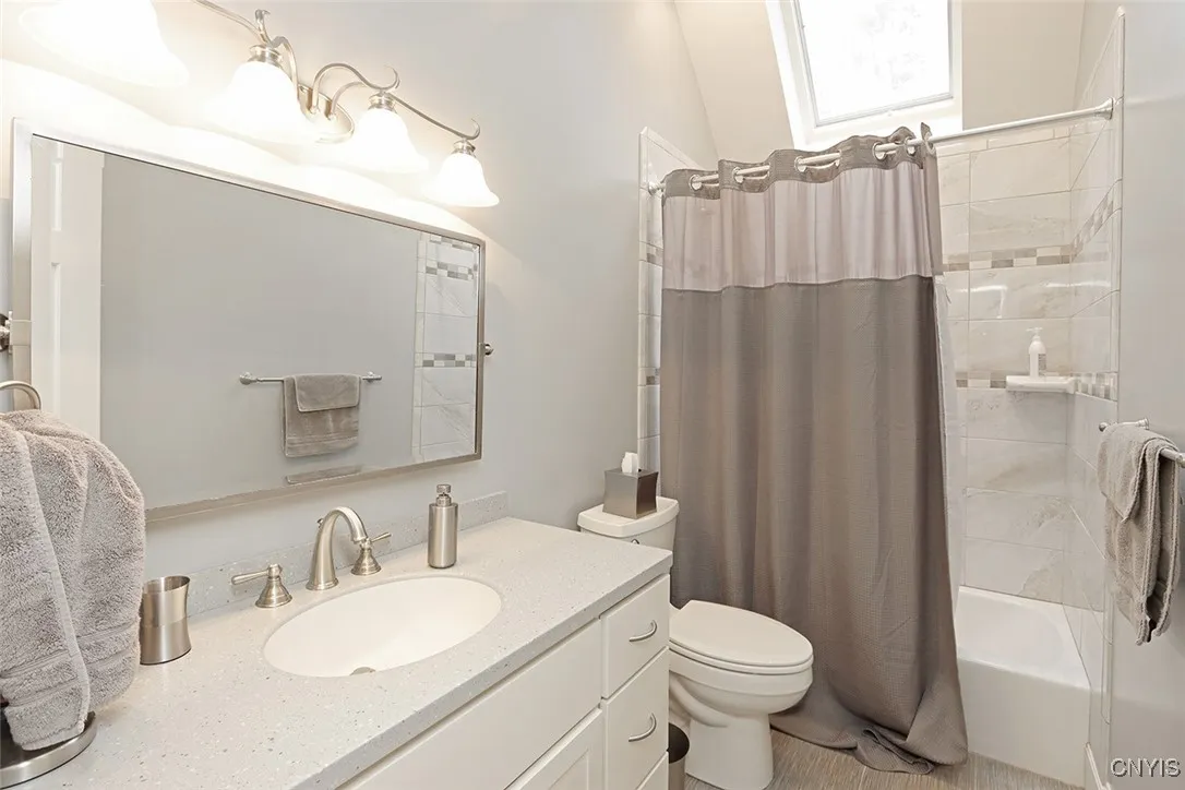 8428 Hobnail Road, Manlius, New York 13104, Manlius, New York 13104, 6 Bedrooms Bedrooms, 14 Rooms Rooms,4 BathroomsBathrooms,Residential,For Sale,8428 Hobnail Road, Manlius, New York 13104,0,S1644190