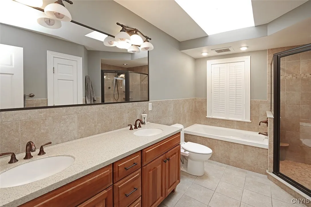 8428 Hobnail Road, Manlius, New York 13104, Manlius, New York 13104, 6 Bedrooms Bedrooms, 14 Rooms Rooms,4 BathroomsBathrooms,Residential,For Sale,8428 Hobnail Road, Manlius, New York 13104,0,S1644190