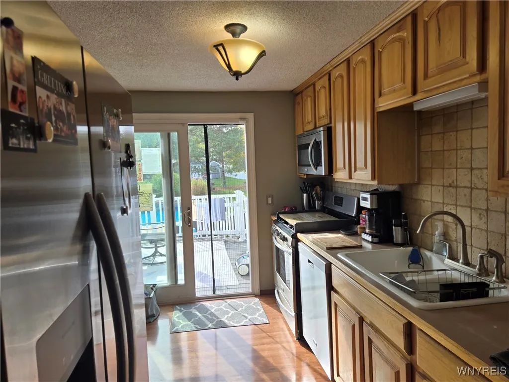 4939 Tim Tam, Hamburg, New York 14219, Hamburg, New York 14219, 4 Bedrooms Bedrooms, 11 Rooms Rooms,2 BathroomsBathrooms,Residential,For Sale,4939 Tim Tam, Hamburg, New York 14219,0,B1645811