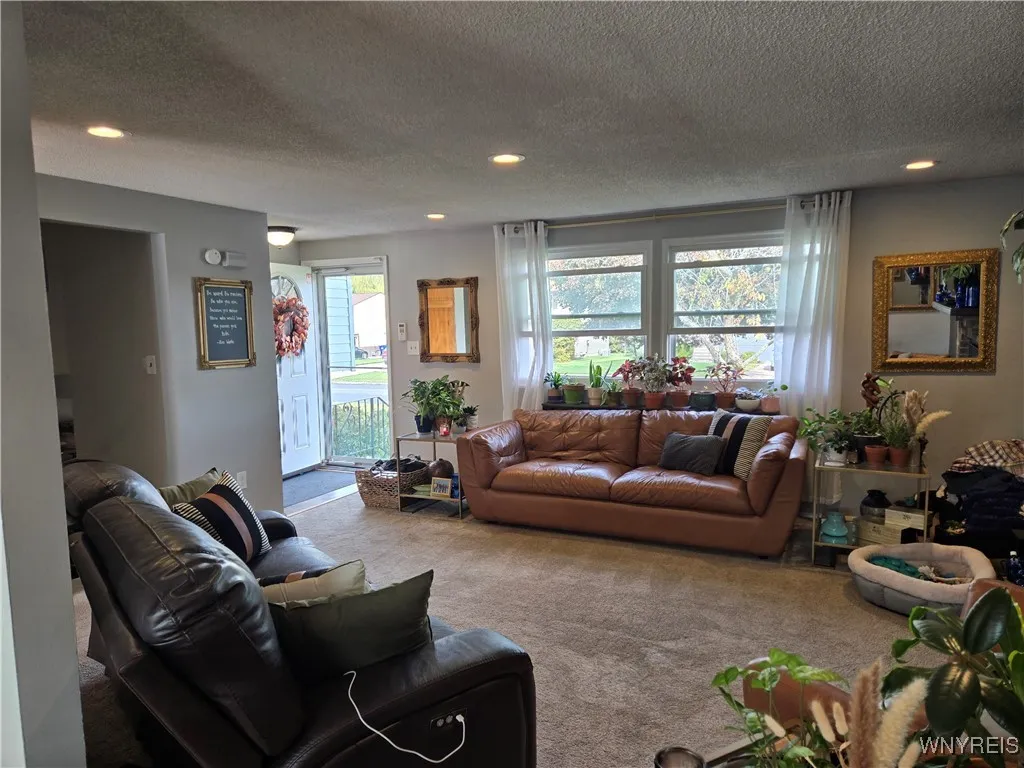4939 Tim Tam, Hamburg, New York 14219, Hamburg, New York 14219, 4 Bedrooms Bedrooms, 11 Rooms Rooms,2 BathroomsBathrooms,Residential,For Sale,4939 Tim Tam, Hamburg, New York 14219,0,B1645811
