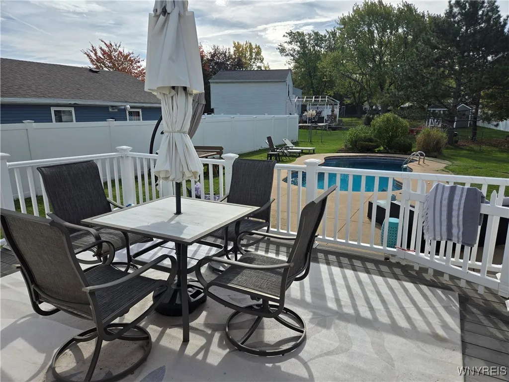 4939 Tim Tam, Hamburg, New York 14219, Hamburg, New York 14219, 4 Bedrooms Bedrooms, 11 Rooms Rooms,2 BathroomsBathrooms,Residential,For Sale,4939 Tim Tam, Hamburg, New York 14219,0,B1645811