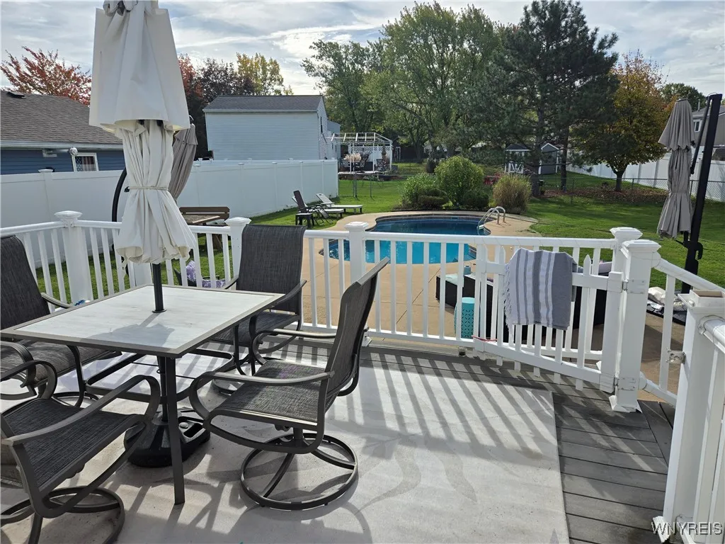 4939 Tim Tam, Hamburg, New York 14219, Hamburg, New York 14219, 4 Bedrooms Bedrooms, 11 Rooms Rooms,2 BathroomsBathrooms,Residential,For Sale,4939 Tim Tam, Hamburg, New York 14219,0,B1645811