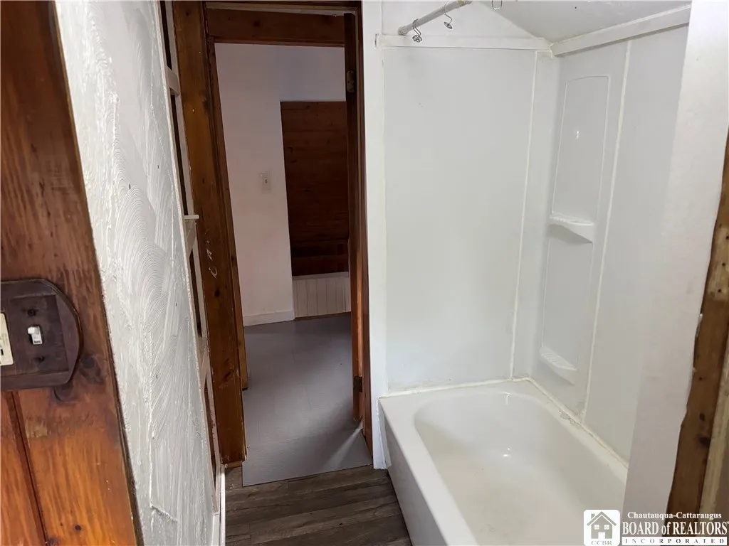 230 Forest Avenue, Jamestown, New York 14701, Jamestown, New York 14701, 2 Bedrooms Bedrooms, 6 Rooms Rooms,1 BathroomBathrooms,Residential,For Sale,230 Forest Avenue, Jamestown, New York 14701,0,R1645836