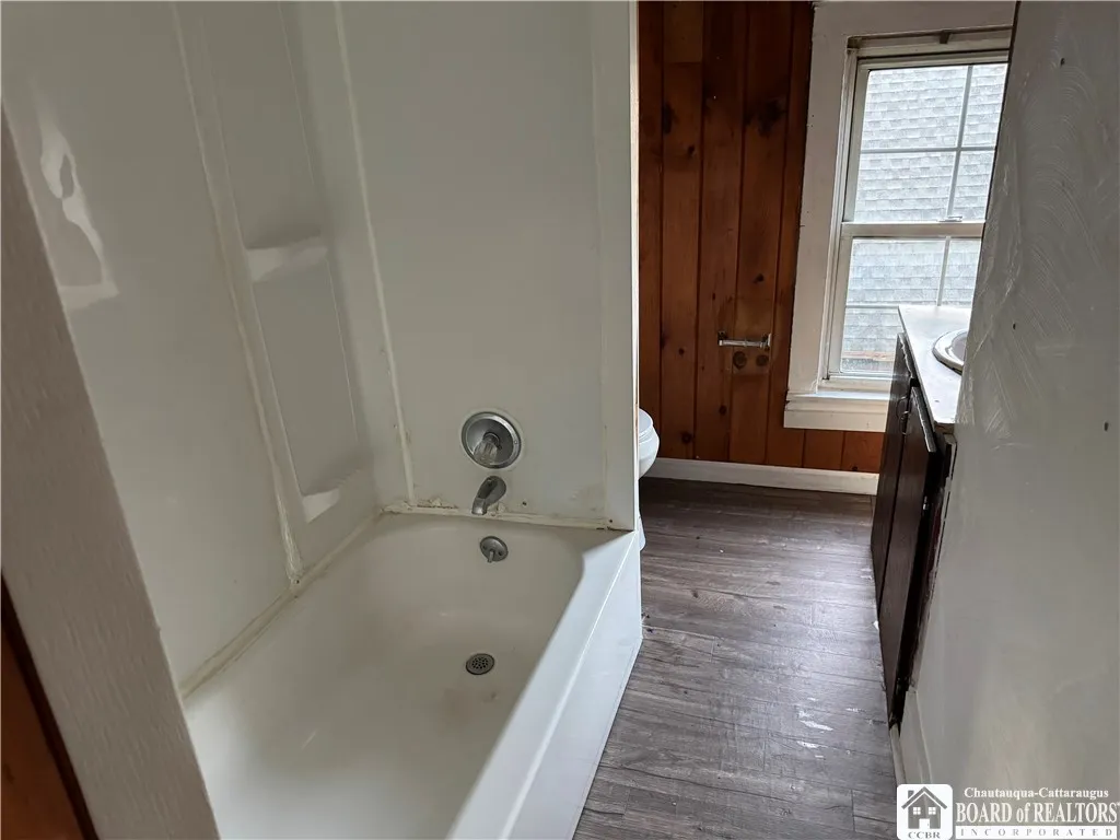 230 Forest Avenue, Jamestown, New York 14701, Jamestown, New York 14701, 2 Bedrooms Bedrooms, 6 Rooms Rooms,1 BathroomBathrooms,Residential,For Sale,230 Forest Avenue, Jamestown, New York 14701,0,R1645836