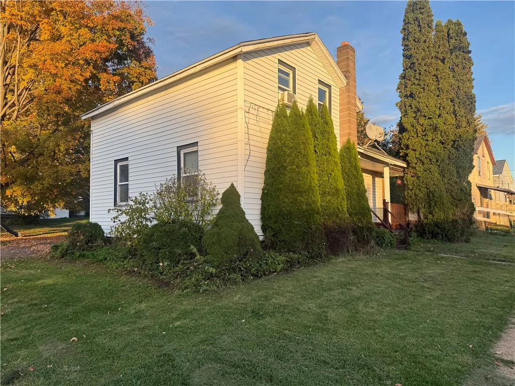 149 Columbia Street, Galen, New York 14433, Galen, New York 14433, 3 Bedrooms Bedrooms, 7 Rooms Rooms,1 BathroomBathrooms,Residential,For Sale,149 Columbia Street, Galen, New York 14433,0,R1645331