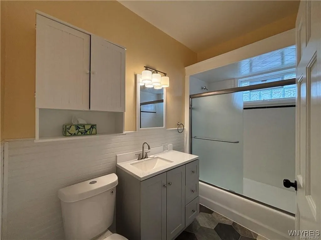 232 Columbus Avenue, Buffalo, New York 14220, Buffalo, New York 14220, 3 Bedrooms Bedrooms, 5 Rooms Rooms,1 BathroomBathrooms,Residential Lease,Closed,232 Columbus Avenue, Buffalo, New York 14220,0,B1645869
