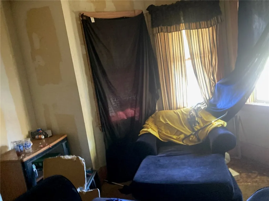 428 Clifford Avenue, Rochester, New York 14621, Rochester, New York 14621, 5 Bedrooms Bedrooms, 8 Rooms Rooms,1 BathroomBathrooms,Residential,For Sale,428 Clifford Avenue, Rochester, New York 14621,0,R1643169