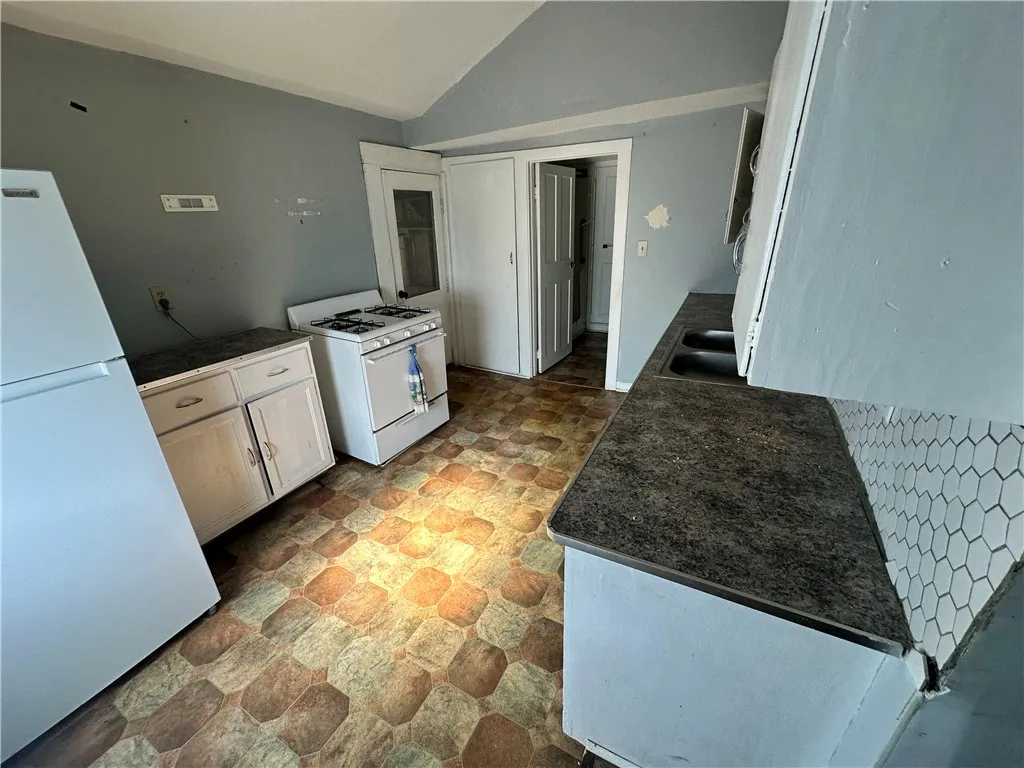 3661 State Highway 51 Highway, New Lisbon, New Yor, New Lisbon, New York 13415, 3 Bedrooms Bedrooms, 8 Rooms Rooms,1 BathroomBathrooms,Residential,For Sale,3661 State Highway 51 Highway, New Lisbon, New Yor,0,R1645898