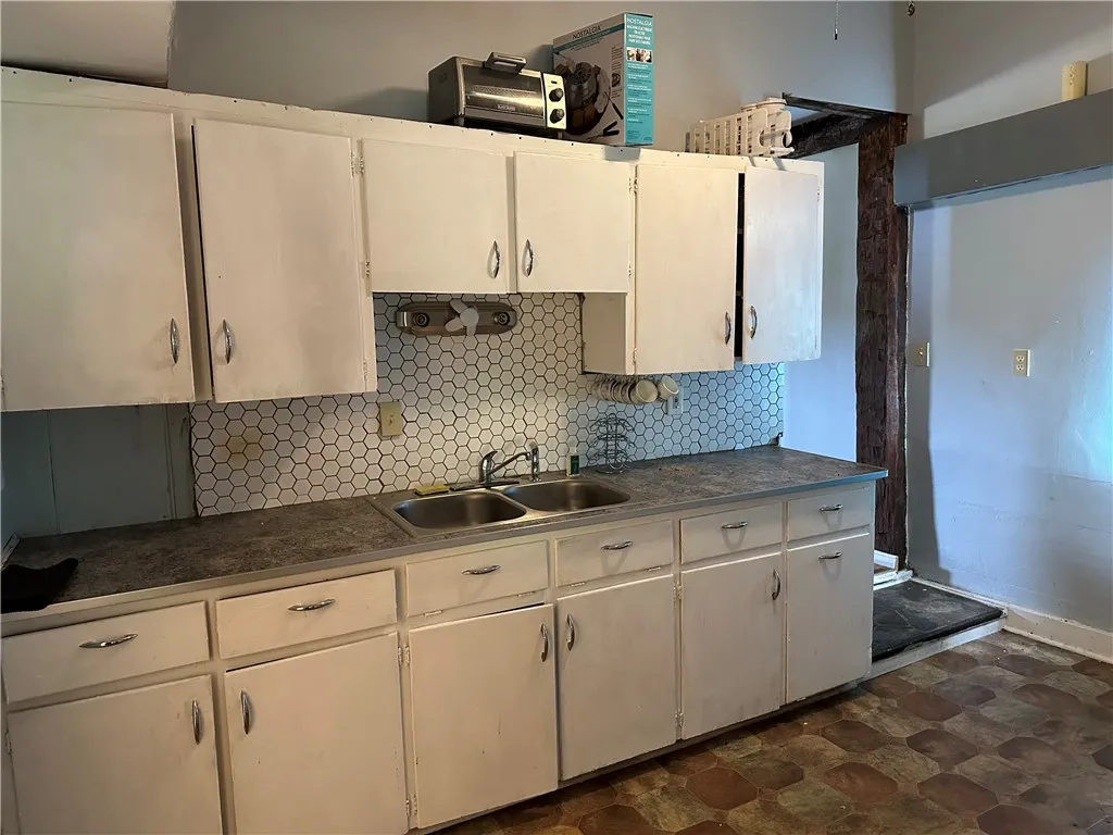 3661 State Highway 51 Highway, New Lisbon, New Yor, New Lisbon, New York 13415, 3 Bedrooms Bedrooms, 8 Rooms Rooms,1 BathroomBathrooms,Residential,For Sale,3661 State Highway 51 Highway, New Lisbon, New Yor,0,R1645898