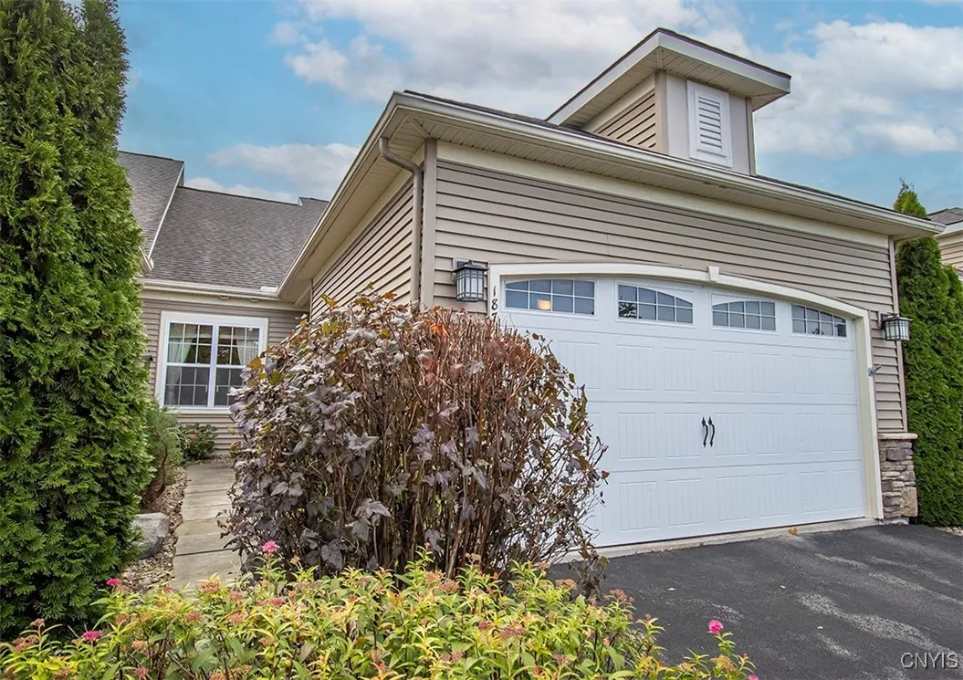 187 Avriel Drive, Manlius, New York 13066, Manlius, New York 13066, 3 Bedrooms Bedrooms, 6 Rooms Rooms,2 BathroomsBathrooms,Residential,For Sale,187 Avriel Drive, Manlius, New York 13066,0,S1645859