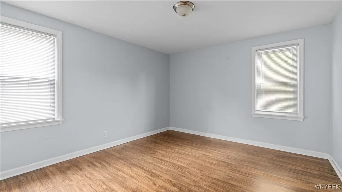 123 Kimberly Avenue, Buffalo, New York 14220, Buffalo, New York 14220, 4 Bedrooms Bedrooms, ,2 BathroomsBathrooms,Residential,For Sale,123 Kimberly Avenue, Buffalo, New York 14220,0,B1645755