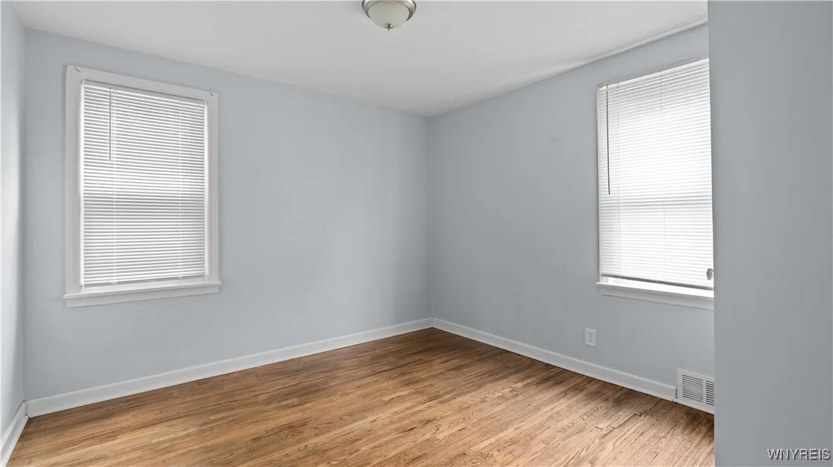 123 Kimberly Avenue, Buffalo, New York 14220, Buffalo, New York 14220, 4 Bedrooms Bedrooms, ,2 BathroomsBathrooms,Residential,For Sale,123 Kimberly Avenue, Buffalo, New York 14220,0,B1645755