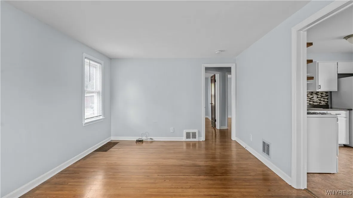 123 Kimberly Avenue, Buffalo, New York 14220, Buffalo, New York 14220, 4 Bedrooms Bedrooms, ,2 BathroomsBathrooms,Residential,For Sale,123 Kimberly Avenue, Buffalo, New York 14220,0,B1645755