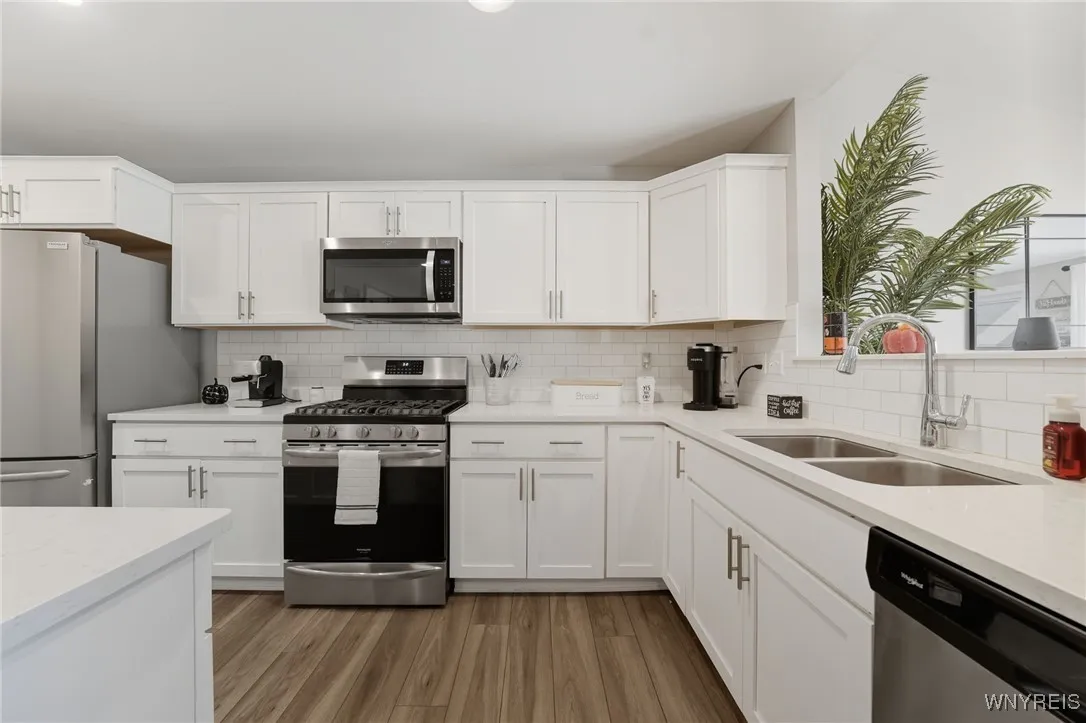 602 Carriage Lane, West Seneca, New York 14224, West Seneca, New York 14224, 2 Bedrooms Bedrooms, 9 Rooms Rooms,2 BathroomsBathrooms,Residential,For Sale,602 Carriage Lane, West Seneca, New York 14224,0,B1642066