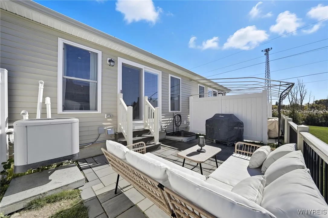 602 Carriage Lane, West Seneca, New York 14224, West Seneca, New York 14224, 2 Bedrooms Bedrooms, 9 Rooms Rooms,2 BathroomsBathrooms,Residential,For Sale,602 Carriage Lane, West Seneca, New York 14224,0,B1642066