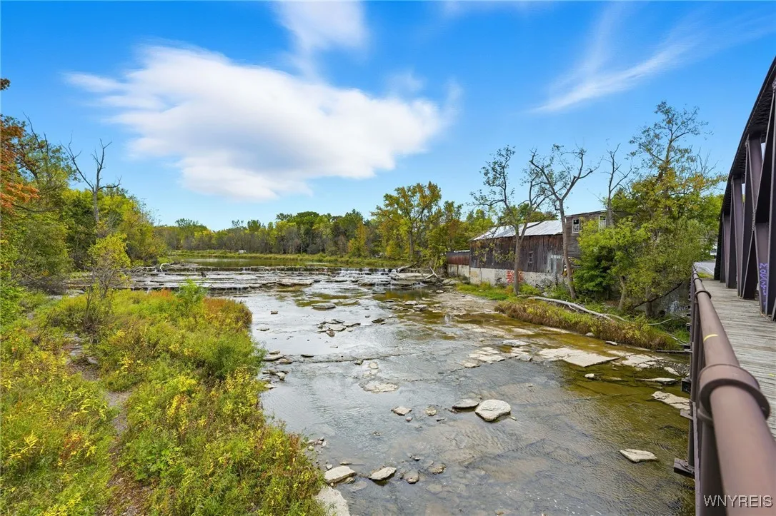 602 Carriage Lane, West Seneca, New York 14224, West Seneca, New York 14224, 2 Bedrooms Bedrooms, 9 Rooms Rooms,2 BathroomsBathrooms,Residential,For Sale,602 Carriage Lane, West Seneca, New York 14224,0,B1642066