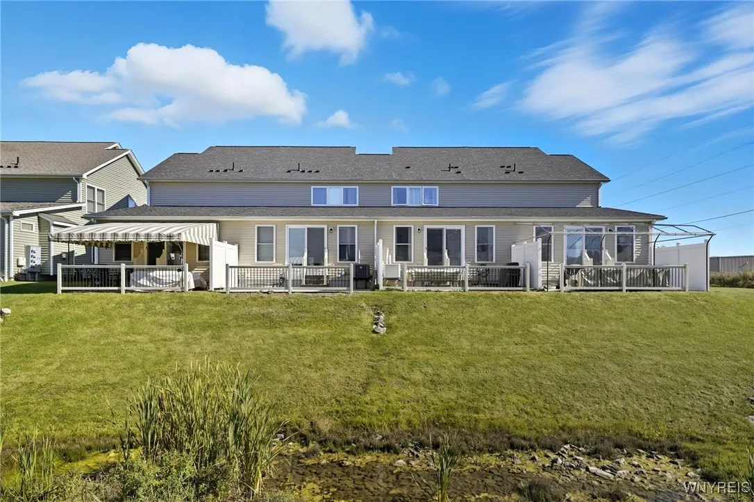 602 Carriage Lane, West Seneca, New York 14224, West Seneca, New York 14224, 2 Bedrooms Bedrooms, 9 Rooms Rooms,2 BathroomsBathrooms,Residential,For Sale,602 Carriage Lane, West Seneca, New York 14224,0,B1642066