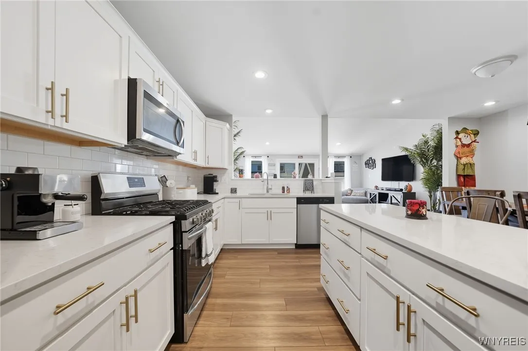 602 Carriage Lane, West Seneca, New York 14224, West Seneca, New York 14224, 2 Bedrooms Bedrooms, 9 Rooms Rooms,2 BathroomsBathrooms,Residential,For Sale,602 Carriage Lane, West Seneca, New York 14224,0,B1642066