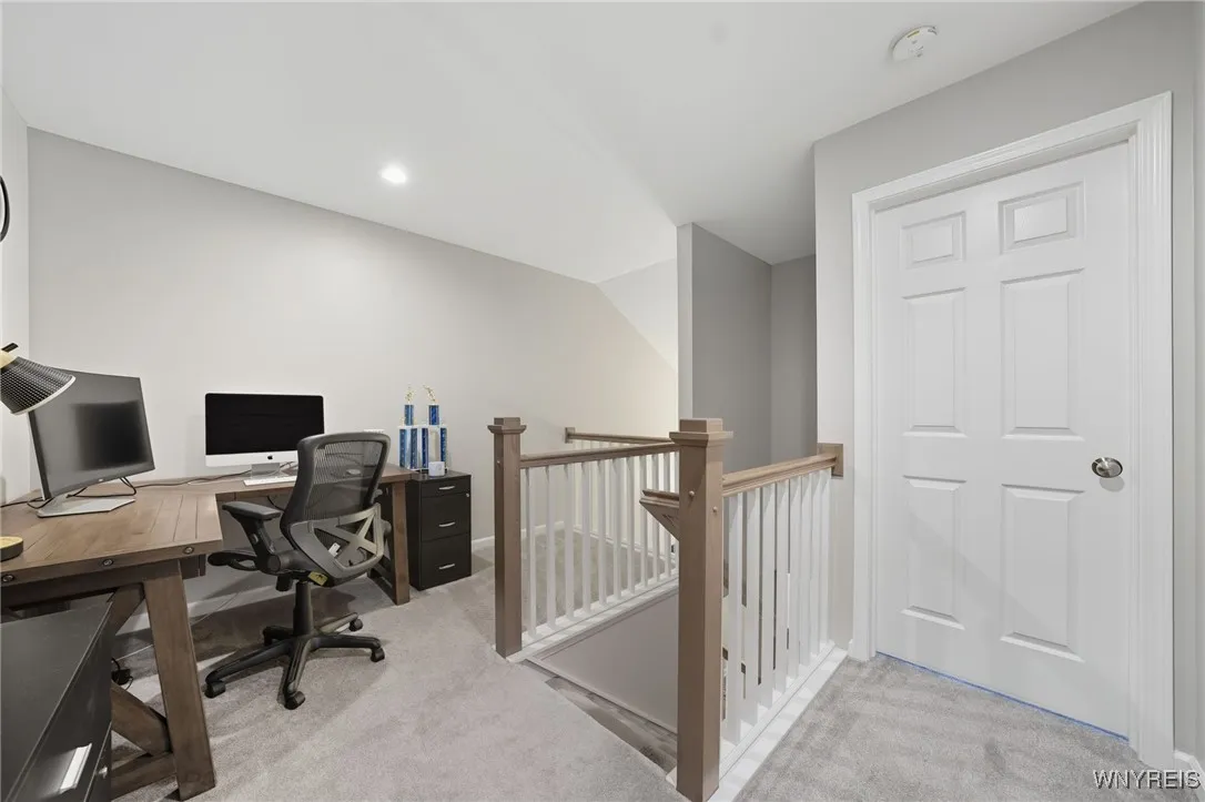 602 Carriage Lane, West Seneca, New York 14224, West Seneca, New York 14224, 2 Bedrooms Bedrooms, 9 Rooms Rooms,2 BathroomsBathrooms,Residential,For Sale,602 Carriage Lane, West Seneca, New York 14224,0,B1642066