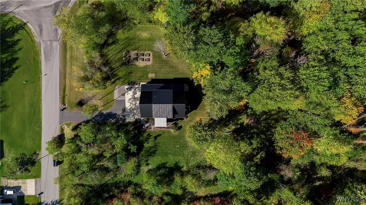 12050 Mcneeley Road, Newstead, New York 14001, Newstead, New York 14001, 2 Bedrooms Bedrooms, 9 Rooms Rooms,2 BathroomsBathrooms,Residential,For Sale,12050 Mcneeley Road, Newstead, New York 14001,0,B1645813