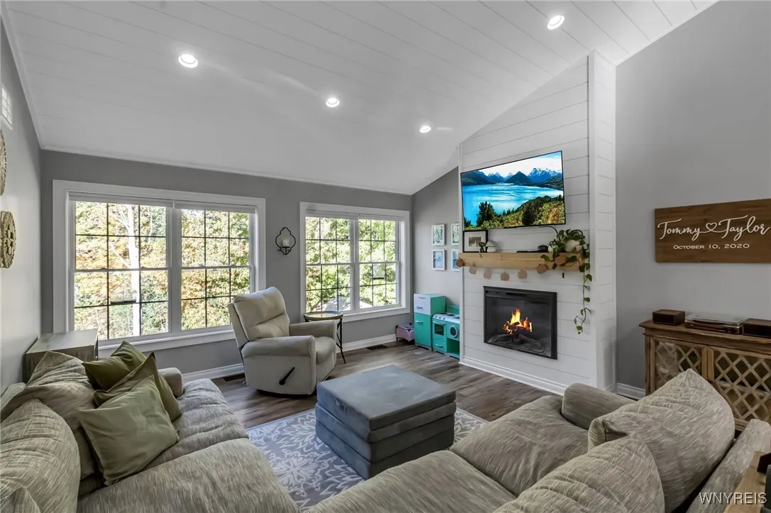 12050 Mcneeley Road, Newstead, New York 14001, Newstead, New York 14001, 2 Bedrooms Bedrooms, 9 Rooms Rooms,2 BathroomsBathrooms,Residential,For Sale,12050 Mcneeley Road, Newstead, New York 14001,0,B1645813