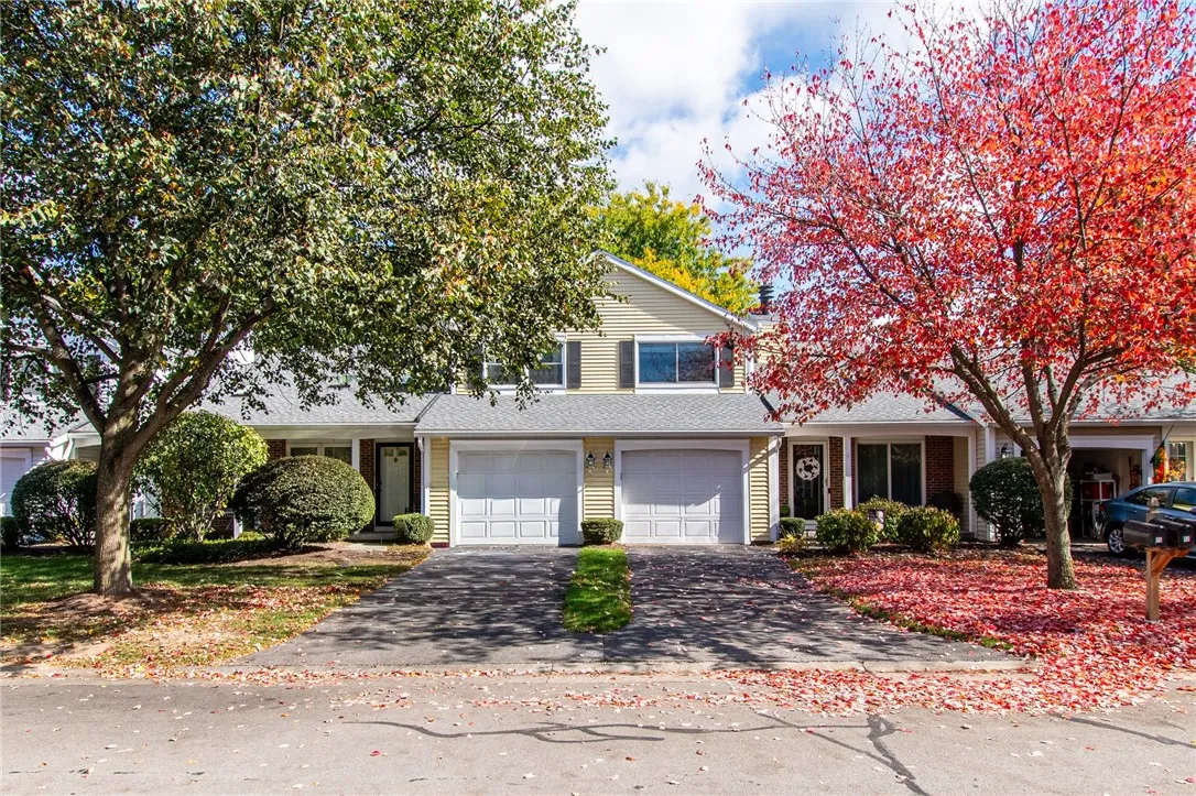 13 Ashwood Lane, Webster, New York 14580, Webster, New York 14580, 2 Bedrooms Bedrooms, 6 Rooms Rooms,1 BathroomBathrooms,Residential,Closed,13 Ashwood Lane, Webster, New York 14580,0,R1643382