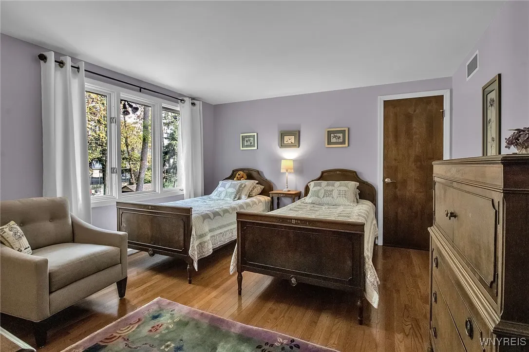 50 Fennec Lane, Amherst, New York 14051, Amherst, New York 14051, 4 Bedrooms Bedrooms, 9 Rooms Rooms,3 BathroomsBathrooms,Residential,For Sale,50 Fennec Lane, Amherst, New York 14051,0,B1645880