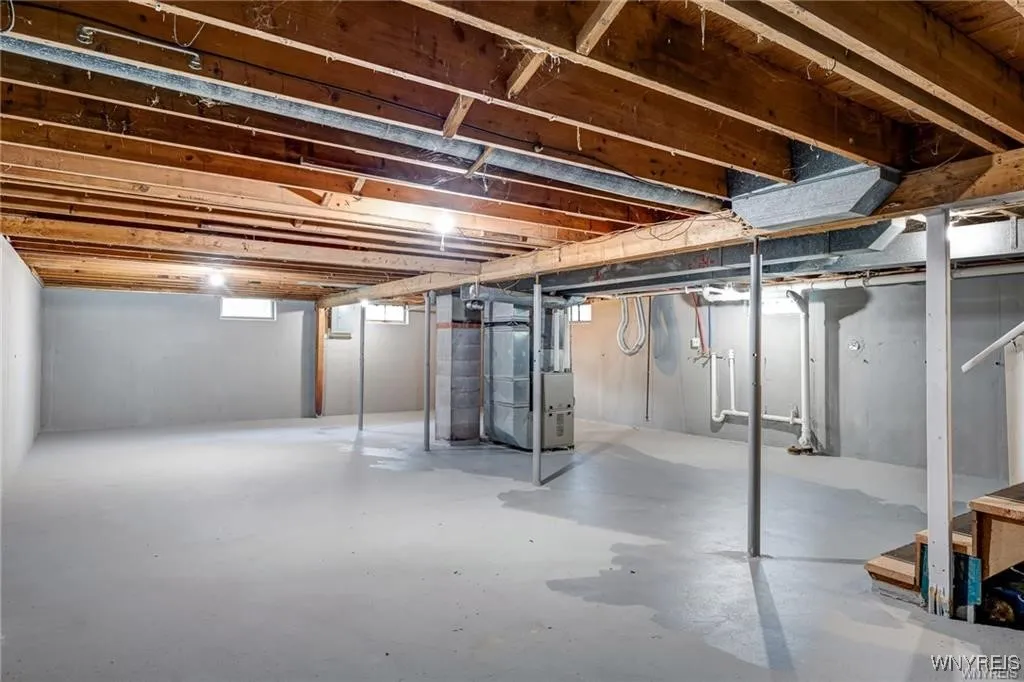 41 Freemont Avenue, Cheektowaga, New York 14043, Cheektowaga, New York 14043, 3 Bedrooms Bedrooms, 6 Rooms Rooms,1 BathroomBathrooms,Residential,For Sale,41 Freemont Avenue, Cheektowaga, New York 14043,0,B1645928