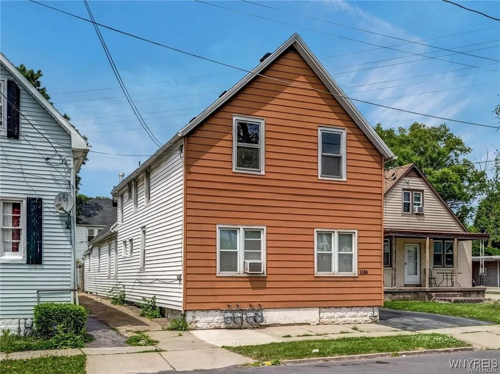 1326 Lovejoy Street, Cheektowaga, New York 14212, Cheektowaga, New York 14212, 5 Bedrooms Bedrooms, ,Multi Family,For Sale,1326 Lovejoy Street, Cheektowaga, New York 14212,0,B1645926