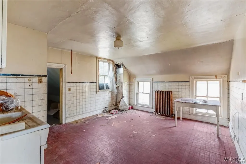 1326 Lovejoy Street, Cheektowaga, New York 14212, Cheektowaga, New York 14212, 5 Bedrooms Bedrooms, ,Multi Family,For Sale,1326 Lovejoy Street, Cheektowaga, New York 14212,0,B1645926