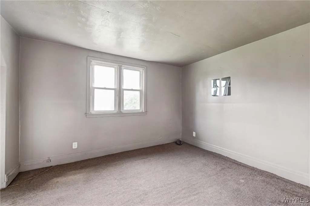 1326 Lovejoy Street, Cheektowaga, New York 14212, Cheektowaga, New York 14212, 5 Bedrooms Bedrooms, ,Multi Family,For Sale,1326 Lovejoy Street, Cheektowaga, New York 14212,0,B1645926