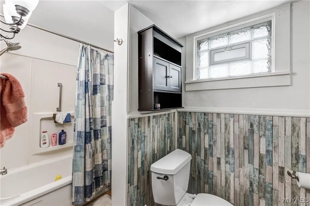 1326 Lovejoy Street, Cheektowaga, New York 14212, Cheektowaga, New York 14212, 5 Bedrooms Bedrooms, ,Multi Family,For Sale,1326 Lovejoy Street, Cheektowaga, New York 14212,0,B1645926