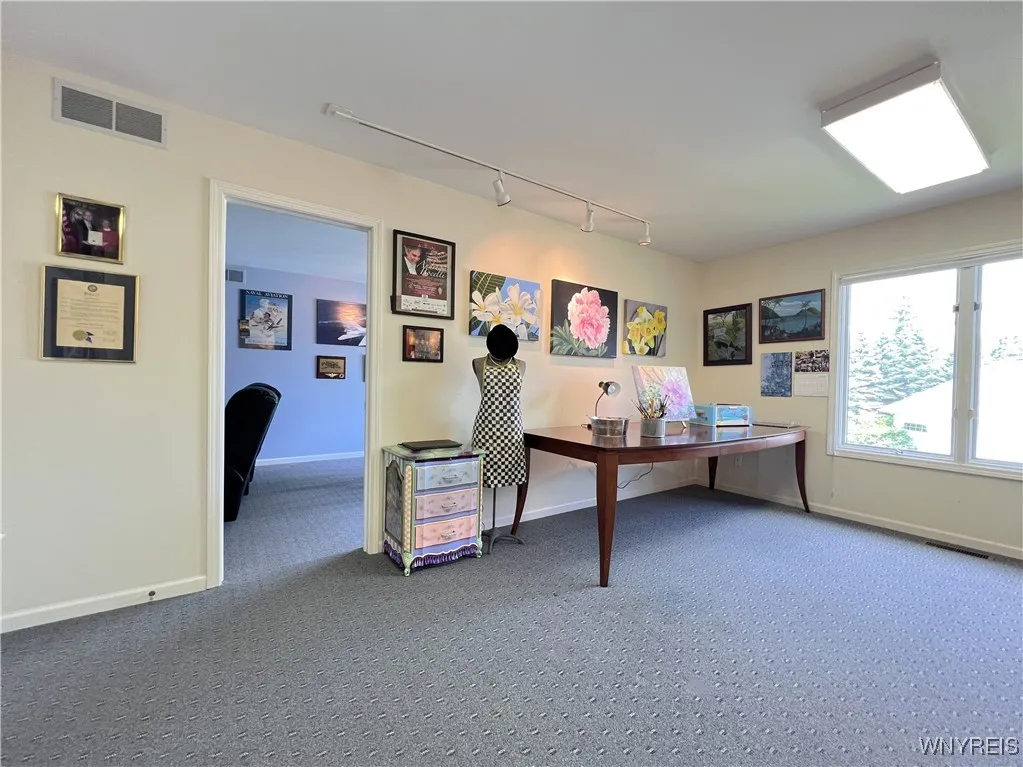 39 Wickendon Court, Amherst, New York 14221, Amherst, New York 14221, 3 Bedrooms Bedrooms, 8 Rooms Rooms,2 BathroomsBathrooms,Residential,For Sale,39 Wickendon Court, Amherst, New York 14221,0,B1645939