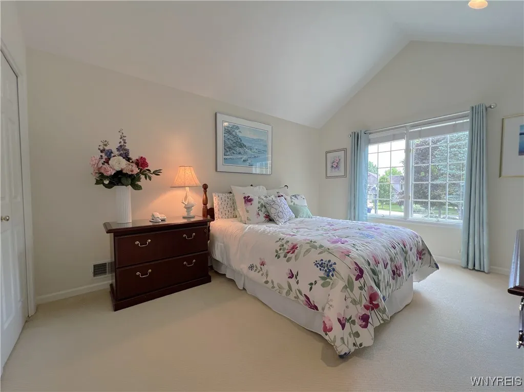 39 Wickendon Court, Amherst, New York 14221, Amherst, New York 14221, 3 Bedrooms Bedrooms, 8 Rooms Rooms,2 BathroomsBathrooms,Residential,For Sale,39 Wickendon Court, Amherst, New York 14221,0,B1645939